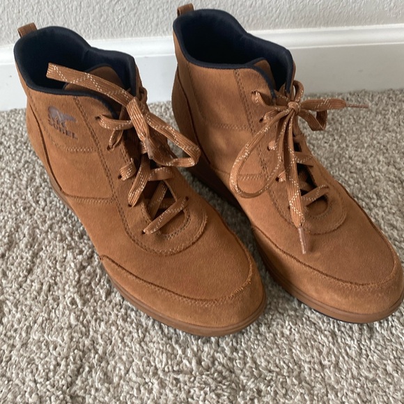 Sorel Waterproof bootie - Picture 2 of 6